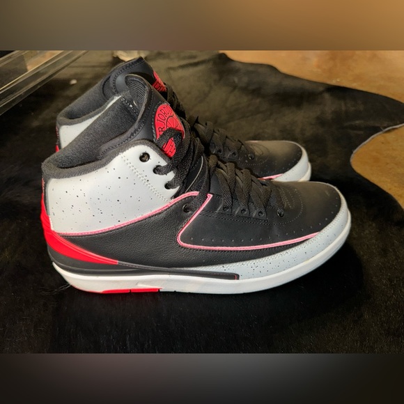 Men's Air Jordan 2 Retro Infrared 23 (Sz 10) - Picture 2 of 5